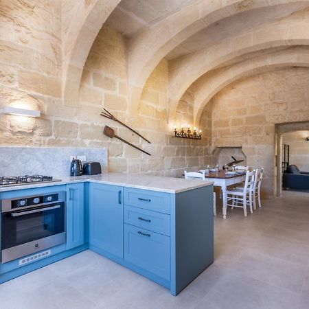 Dar ta' Betta Farmhouse with private pool Għarb Esterno foto