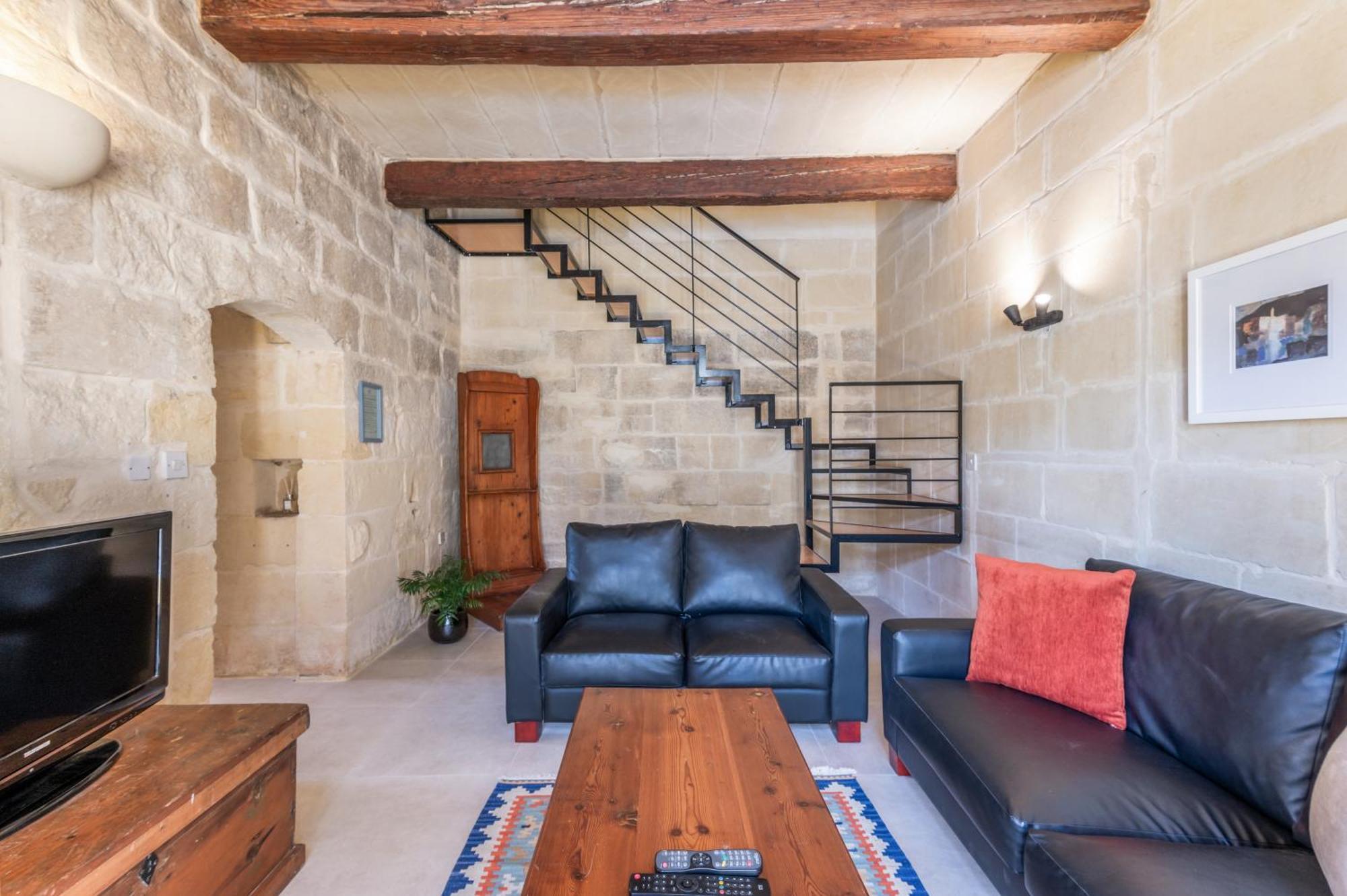 Dar ta' Betta Farmhouse with private pool Għarb Esterno foto
