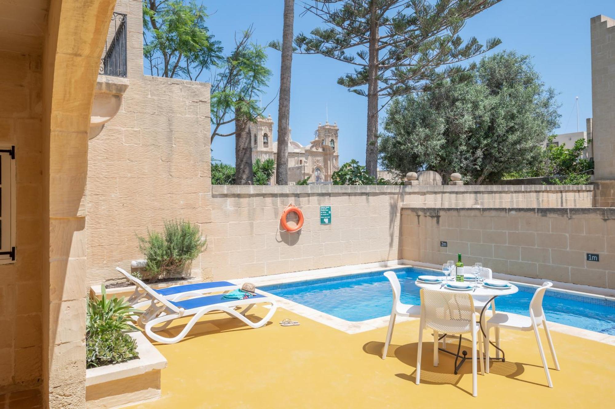 Dar ta' Betta Farmhouse with private pool Għarb Esterno foto