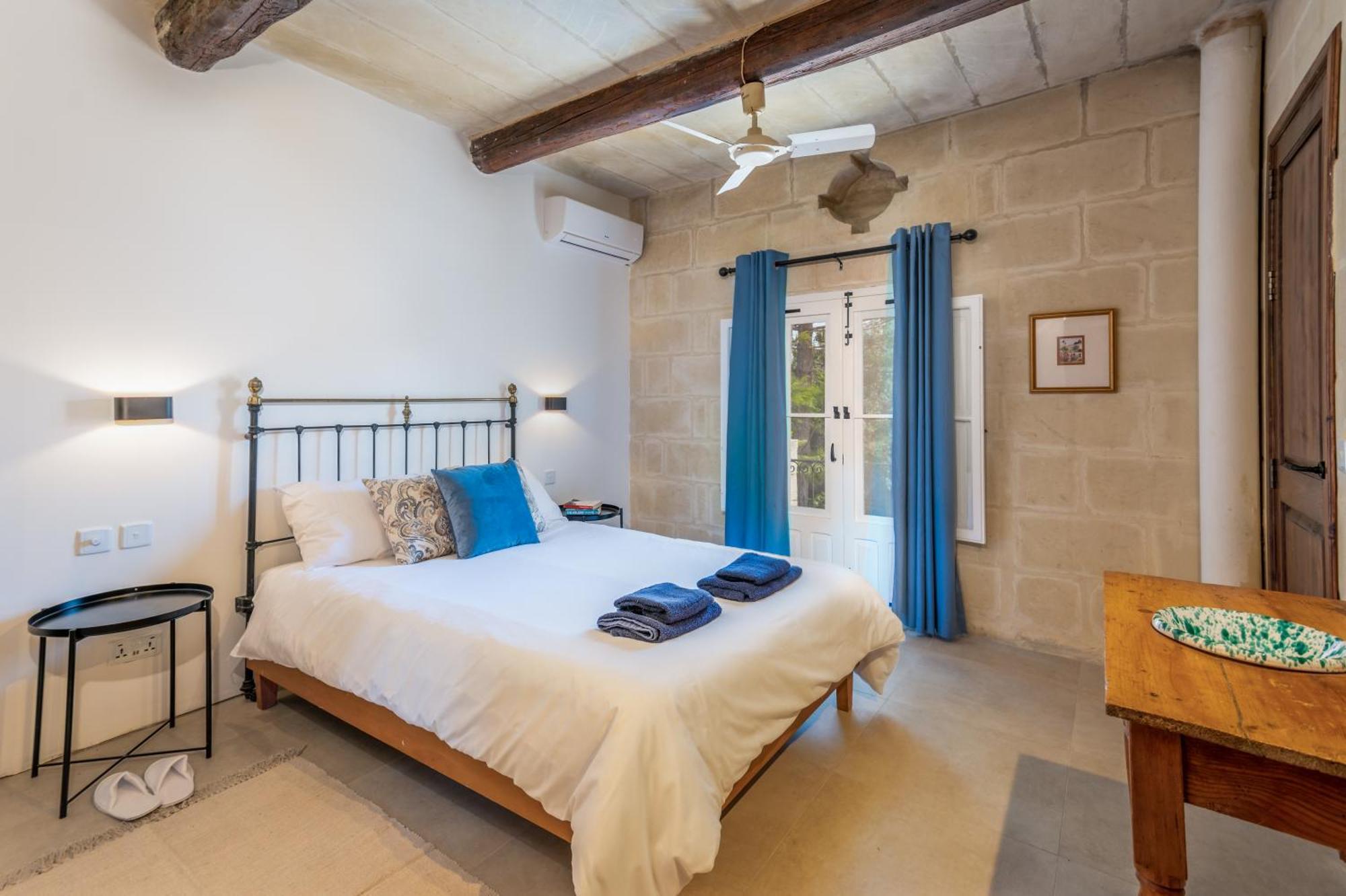 Dar ta' Betta Farmhouse with private pool Għarb Esterno foto